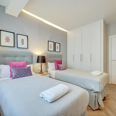 Apartamentos Minica Home Parking Gratis Logroño Exterior foto
